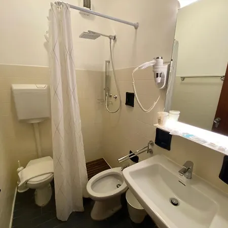 Hotel Helvetia 3*