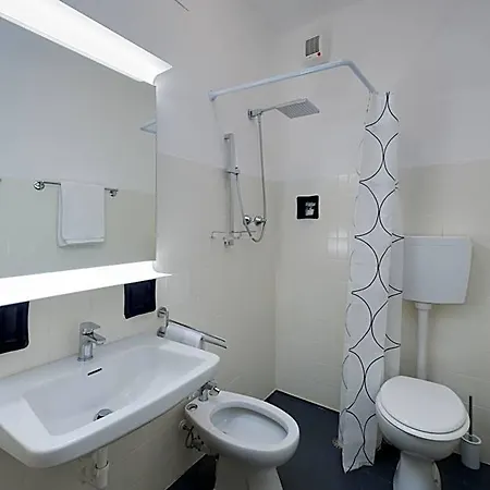 Hotell Helvetia 3*