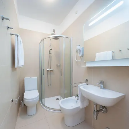 Helvetia Hotel 3*